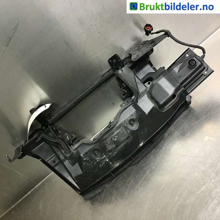 Batterilader inntak/luke til Nissan Leaf 2011-2017 (Type I)  (NISSAN|65701 3NL7D|)