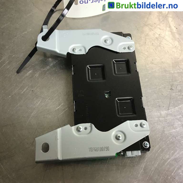 Antenne forsterker til Honda e 2020-->> (HONDA|39800-TYF-E011-M1|10509282|)