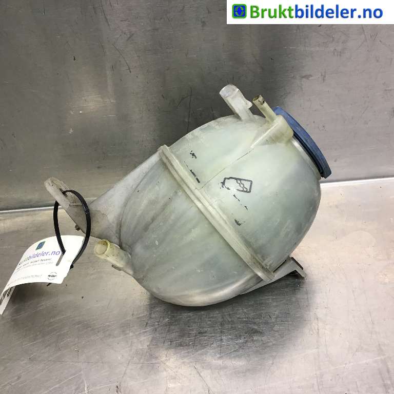 Ekspansjonstank til VW Amarok 2010-2016 (Type I, Fase 1)  (VOLKSWAGEN|2H0 121 407 D|)
