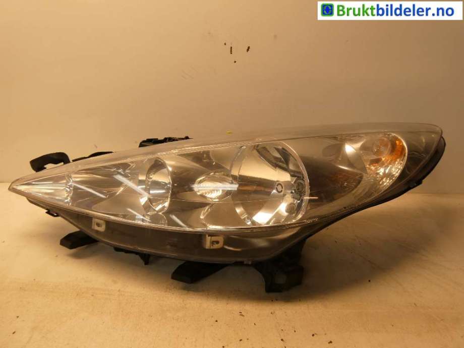 Frontlykt venstre halogen til Peugeot 207, 2006-2012  (PEUGEOT|9649986280-01)
