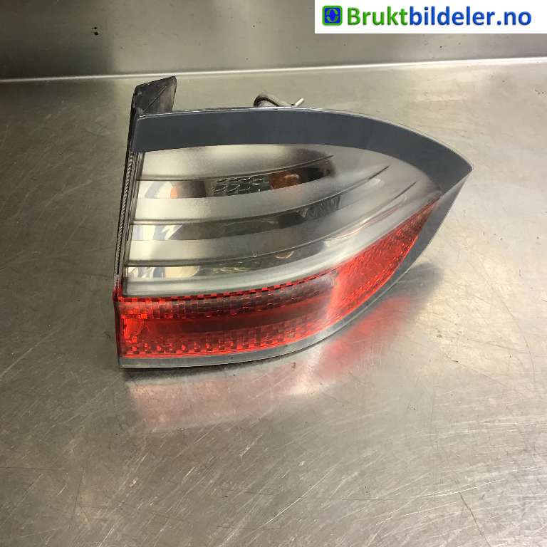 Baklykt høyre til Ford S-Max, 2006-2010 (Type I, Fase 1)  (FORD|6M21-13404-AJ)