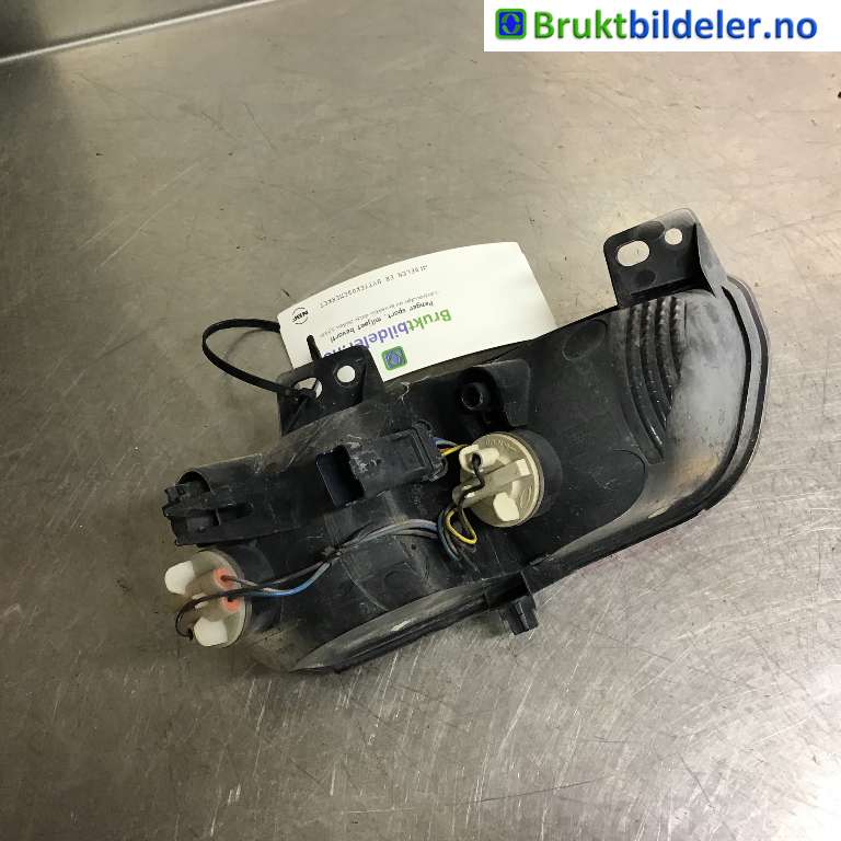 Baklykt fra støtfanger til Citroën C4, Picasso 2013-2018 (Type II)  (CITROEN|96 761 228 80|)