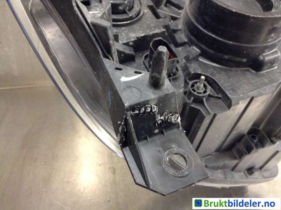 Frontlykt venstre halogen til Renault Trafic 2014-->>  (RENAULT||1EE 011 410-21|260600500R)