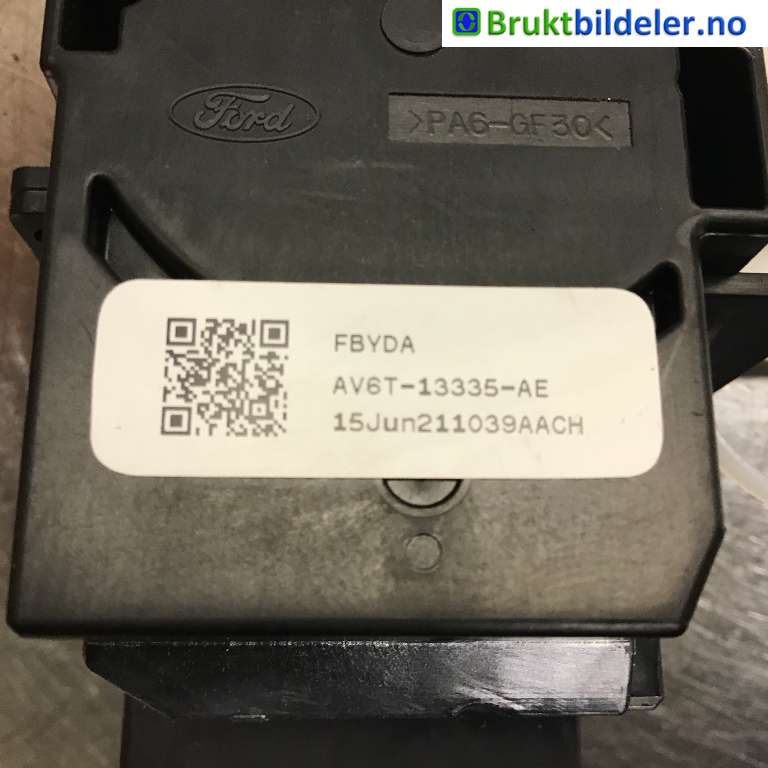 Bryter blink til Ford Focus 2014-2018 (Type III, Fase 2)  (FORD|AV6T-13335-AE|)