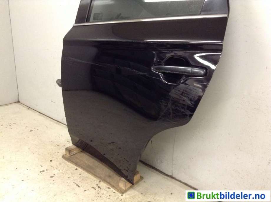 Dør venstre bak til Mitsubishi Outlander 2015-->> (Type III, Fase 2) (MITSUBISHI|5730B389|)