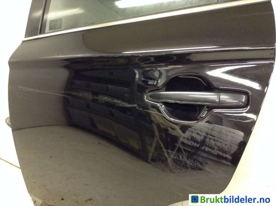 Dør venstre bak til Mitsubishi Outlander 2015-->> (Type III, Fase 2) (MITSUBISHI|5730B389|)