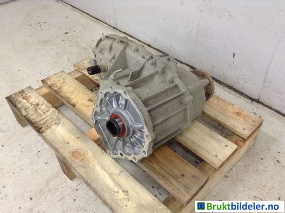 Girkasse 4WD fordelingskasse til VW Amarok, 2010-2016 (Type I, Fase 1)  (VOLKSWAGEN|0C7 341 010 G)