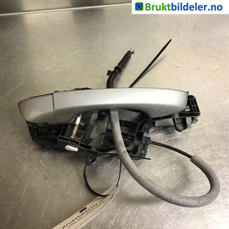 Dørhåndtak utv høyre bak til VW Passat, 2015-2019 (Fase 1) (B8) (B8) (VOLKSWAGEN|510 837 812 E)