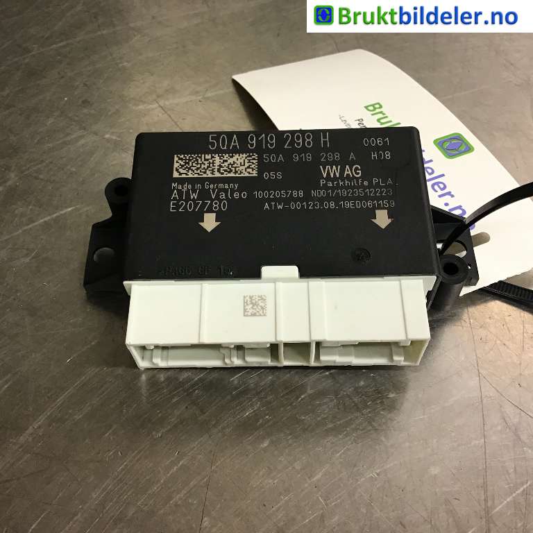 Styreenhet parkering til VW Passat, 2015-2019 (Fase 1) (B8) (B8) (VOLKSWAGEN|5QA 919 298 H)