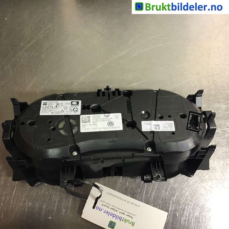 Instrumentpanel til VW Passat 2015-2019 (Fase 1) (B8) (B8) (VOLKSWAGEN|3G0 920 754 F|)