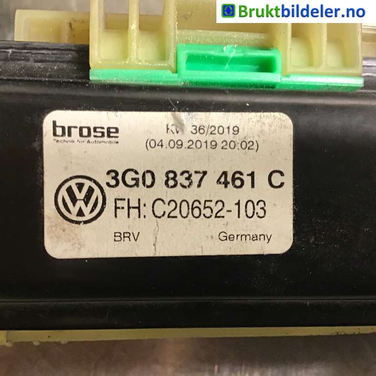 Ruteheis til VW Passat 2015-2019 (Fase 1) (B8) (B8) (VOLKSWAGEN|3G0 837 461 C|)