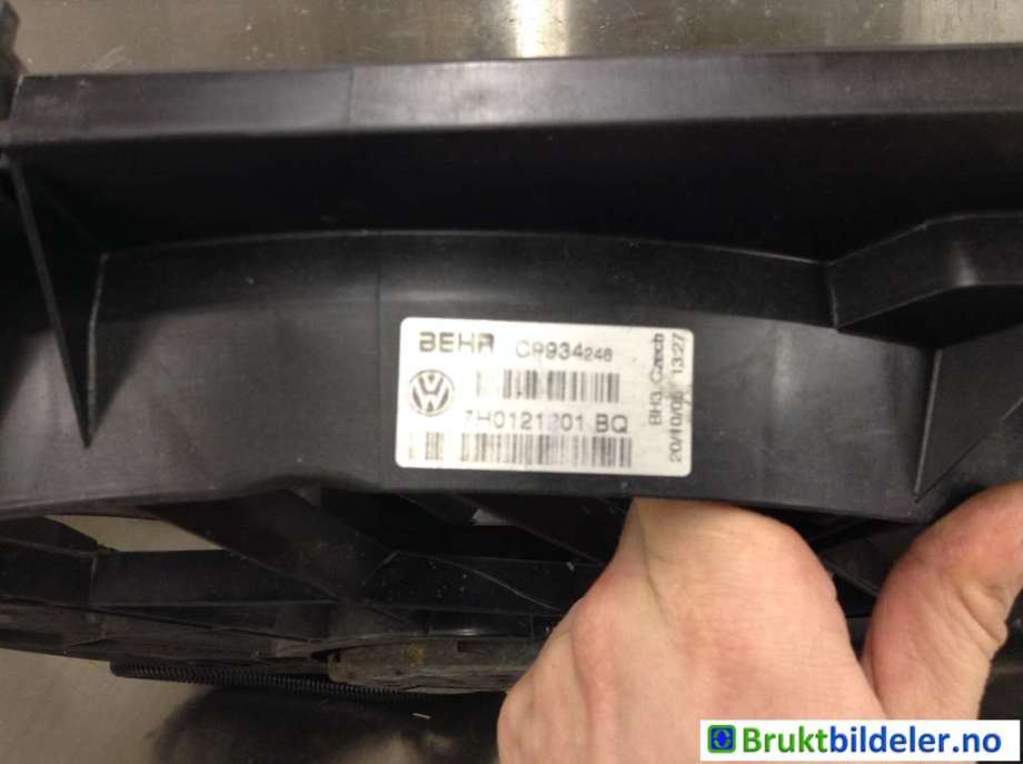 Kjølevifte til VW Transporter / Caravelle 2003-2009 (Fase 1) (T5) (T5) (VOLKSWAGEN|7H0 959 455 A|0 130 303 966|)