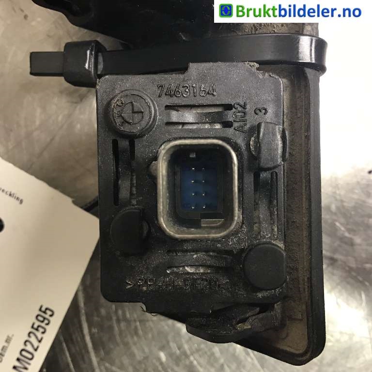 Bryter baklukeåpner til BMW 2-Serie 2014-2021 (F22/F23) (F22/F23) (BMW|51 24 7 463 163|7463163-03|66 53 7 951 084)