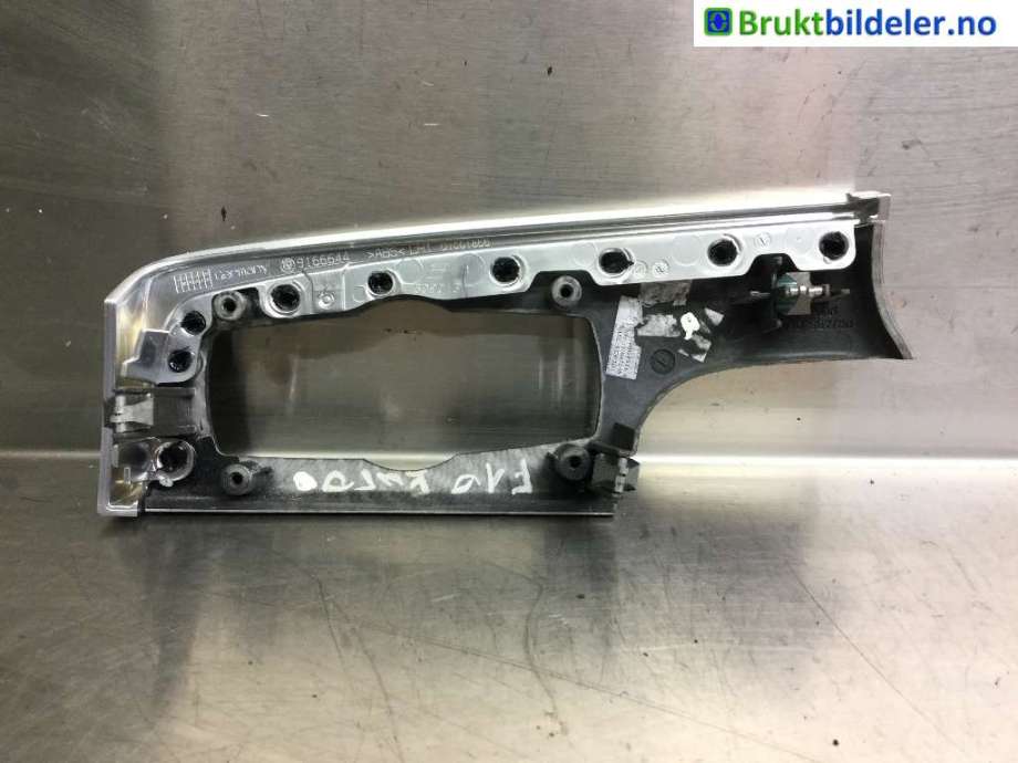 Lister til BMW 5-Serie 2010-2017 (F10/F11) (F10/F11) (BMW|4 672 700|)