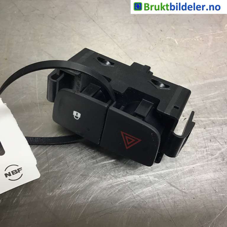 Bryter nødblink til Renault Trafic, 2014-->>  (RENAULT|)