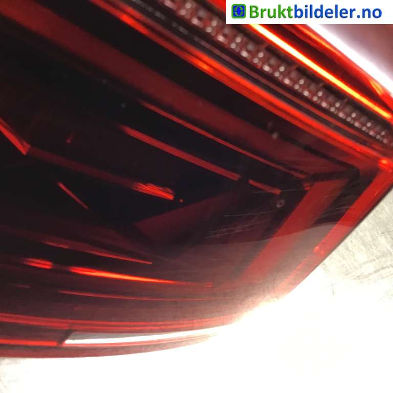 Baklykt høyre til VW Passat 2015-2019 (Fase 1) (B8) (B8) (VOLKSWAGEN|3G9 945 208 M|81870211|)