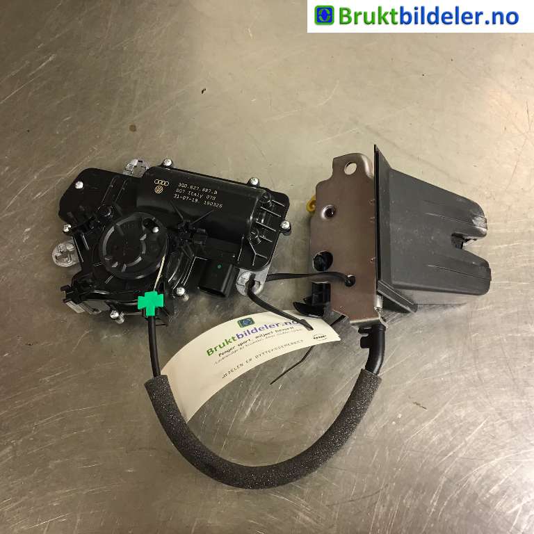 Baklukelås til VW Passat 2015-2019 (Fase 1) (B8) (B8) (VOLKSWAGEN|5TA 827 506 D|080017|3Q0 827 887 B)