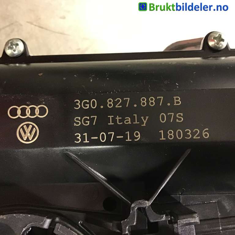 Baklukelås til VW Passat 2015-2019 (Fase 1) (B8) (B8) (VOLKSWAGEN|5TA 827 506 D|080017|3Q0 827 887 B)