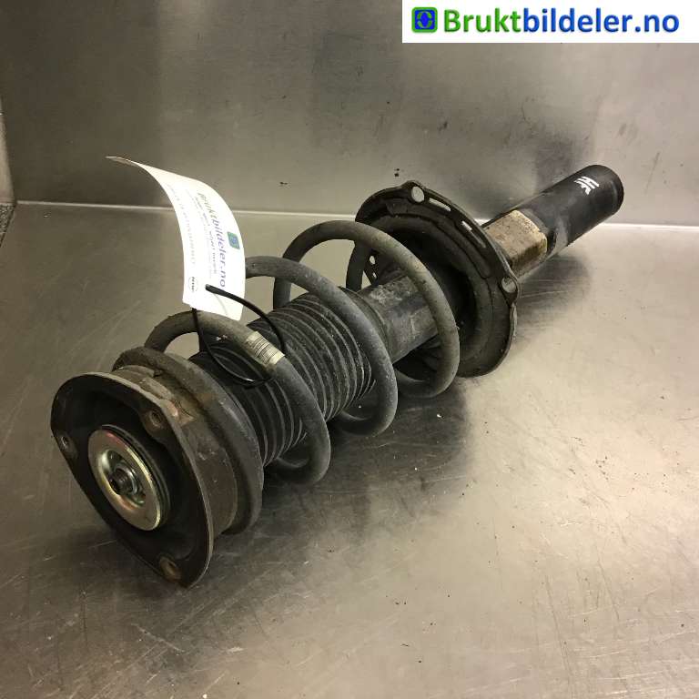 Fjærbein høyre foran til VW Passat, 2015-2019 (Fase 1) (B8) (B8) (VOLKSWAGEN|3Q0 413 031 BP)