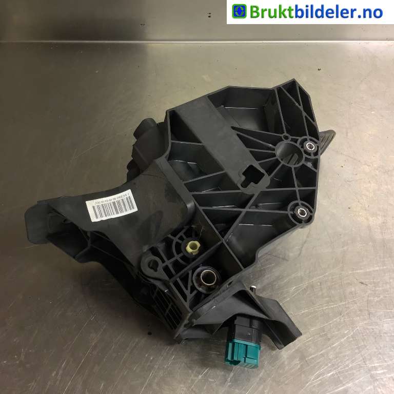 Pedal gass/brems/clutch til Renault Trafic 2014-->>  (RENAULT|465016415R|0423563|)