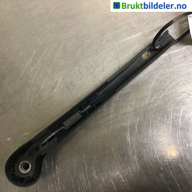 Viskerarm bakrute til VW Passat 2015-2019 (Fase 1) (B8) (B8) (VOLKSWAGEN|3G9 955 707|)