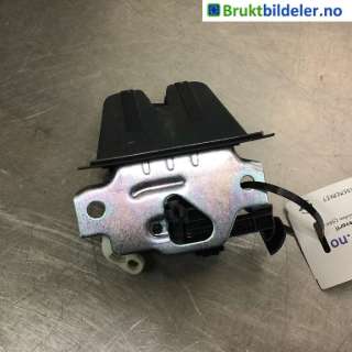 Baklukelås til VW Passat, 2015-2019 (Fase 1) (B8) (B8) (VOLKSWAGEN|5TA 827 505 D|001506)