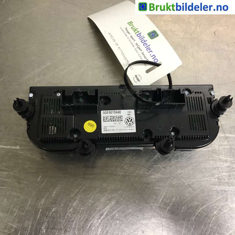 Varmeapparat betjening til VW Passat 2015-2019 (Fase 1) (B8) (B8) (VOLKSWAGEN|5GE 907 044 E|5HB 012 176-11|)