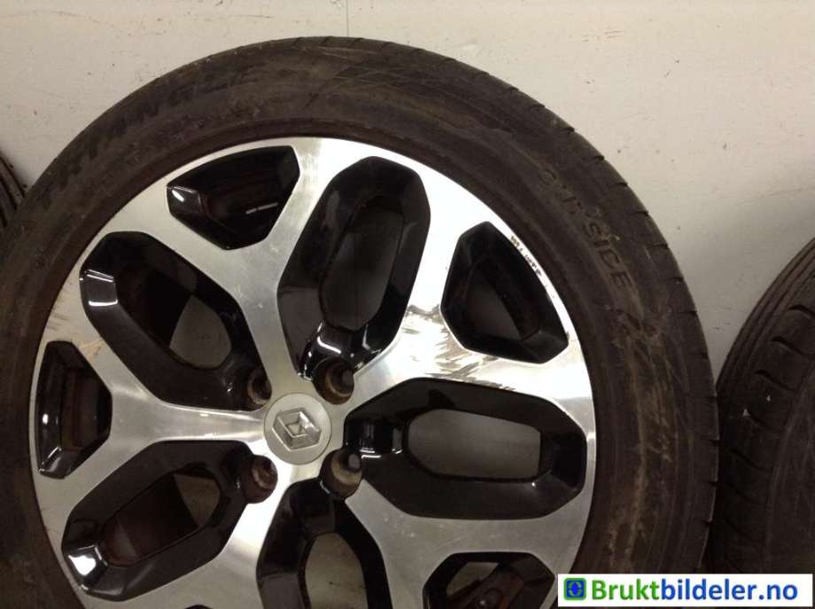 Hjulsett aluminium sommer til Renault Captur 2013-2020 (Type I)  (RENAULT|TRIANGLE|6.5JX17 ET40 4X108|)