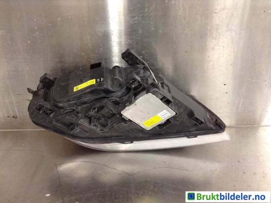 Frontlykt venstre xenon til Volvo V70 2007-2013 (Type III, Fase 1)  (VOLVO|31214347|633.31.000.01|31214415)