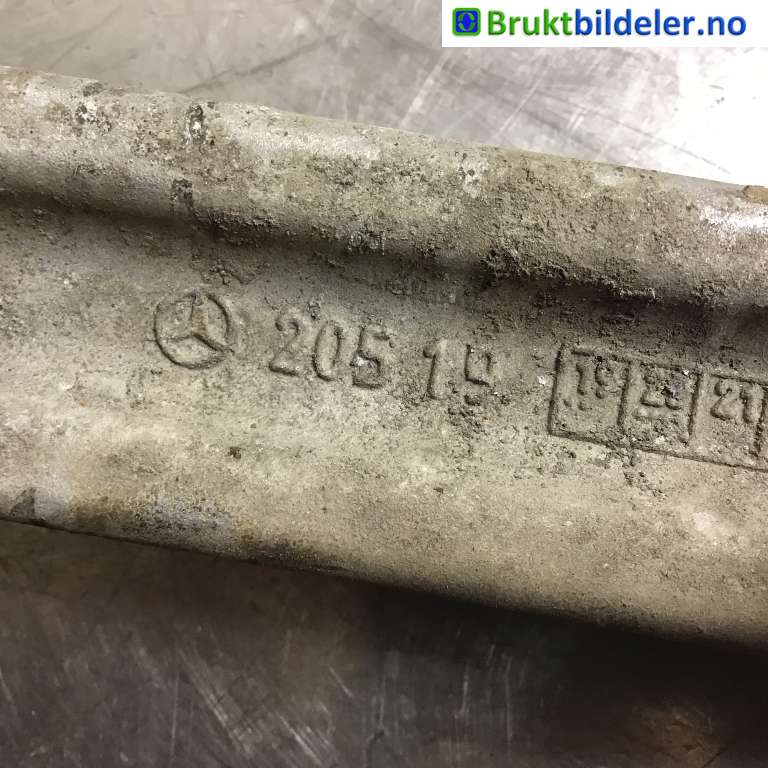 Bærebru venstre foran nedre til Mercedes EQC 2019-->>  (MERCEDES|A 205 330 67 10|205 19|)