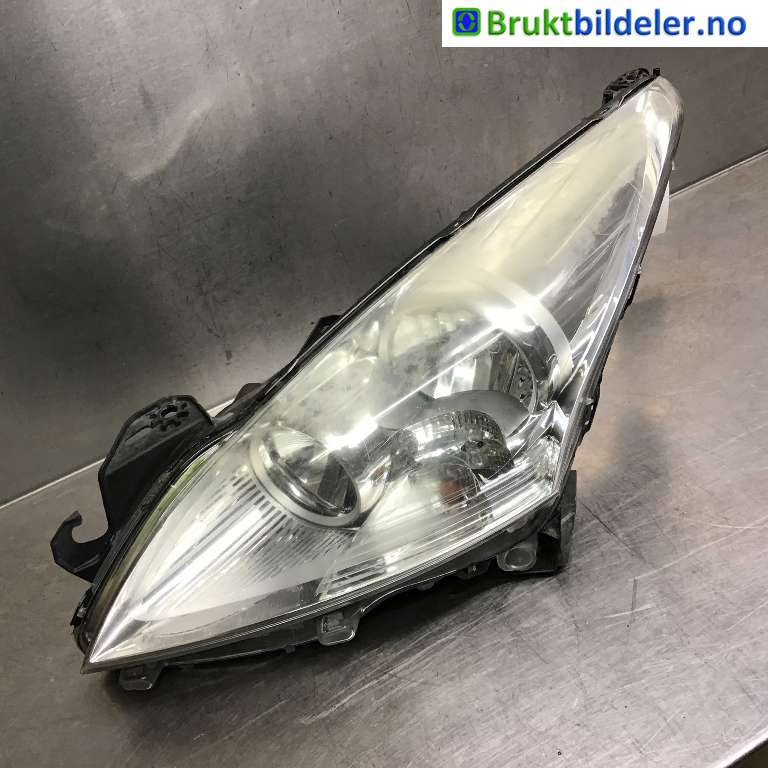 Frontlykt venstre halogen til Peugeot 5008, 2010-2017 (Type I)  (PEUGEOT|96 825 191 80)