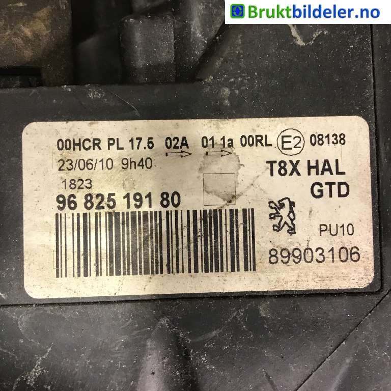 Frontlykt venstre halogen til Peugeot 5008 2010-2017 (Type I)  (PEUGEOT|96 825 191 80|89903106|)