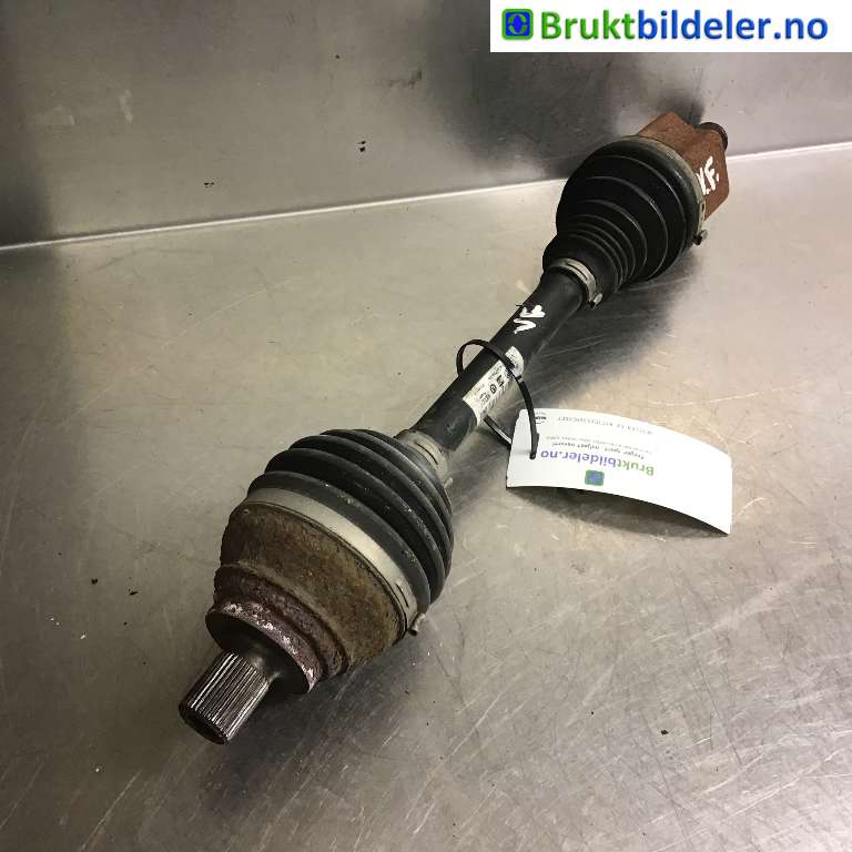 Drivaksel venstre foran, elbil til VW Passat 2015-2019 (Fase 1) (B8) (B8) (VOLKSWAGEN|3Q0 407 271 AJ|)