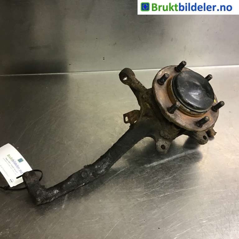 Hjulspindel høyre foran til Toyota Hilux, 2012-2016  (TOYOTA|43211-0K030)