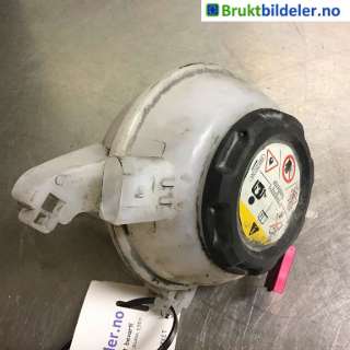 Ekspansjonstank til VW Passat, 2015-2019 (Fase 1) (B8) (B8) (VOLKSWAGEN|5Q0 121 407 Q)