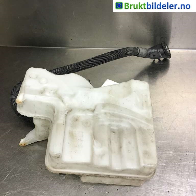 Spylertank til BMW 5-Serie 2003-2010 (E60/E61) (E60/E61) (BMW|61 66 7 179 449-01|)