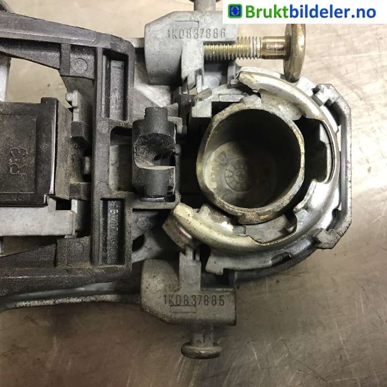 Dørhåndtak utv høyre foran til VW Golf V, Combi 2003-2008  (VOLKSWAGEN|1K0 837 885|)