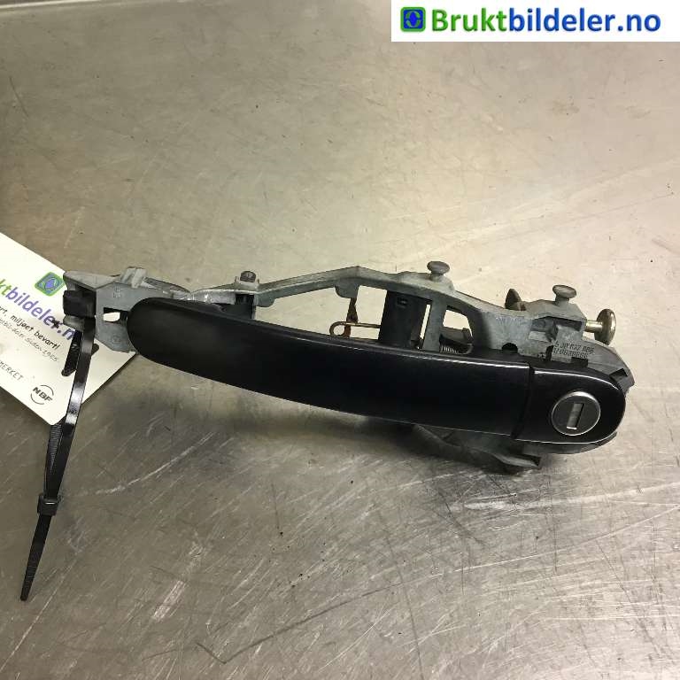 Dørhåndtak utv venstre til VW Golf V, Combi, 2003-2008  (VOLKSWAGEN|1K0 837 885)