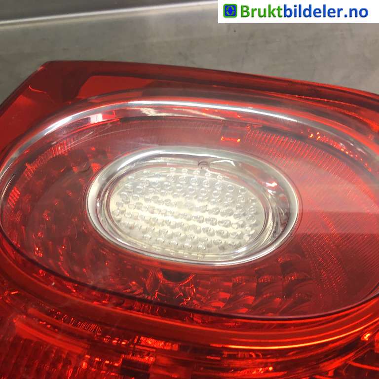 Baklykt venstre indre til VW Tiguan 2007-2011 (Type I, Fase 1) (VOLKSWAGEN|5N0 945 093 B|009 692-01 9337|)