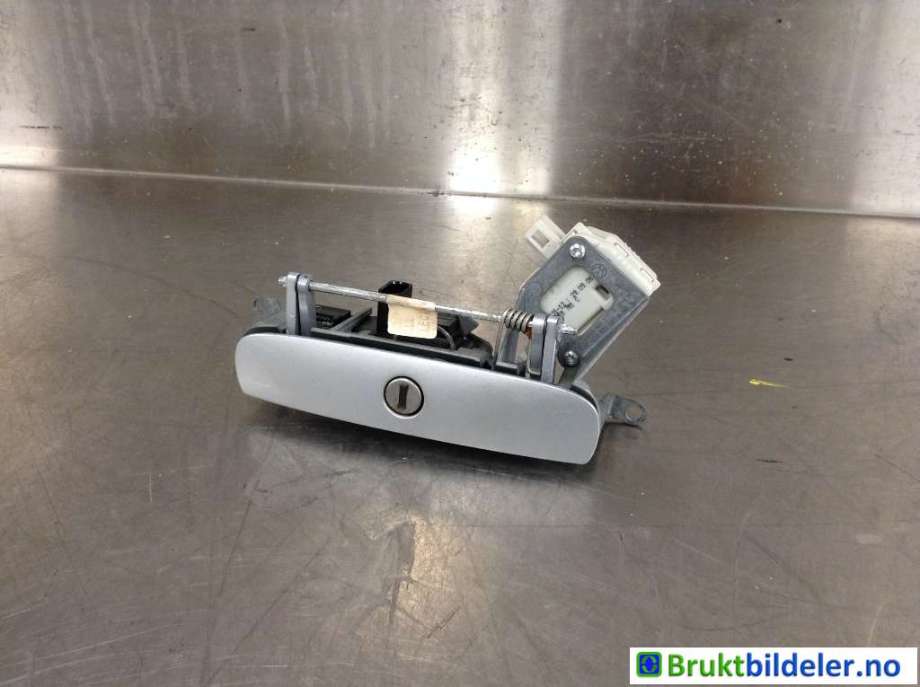 Bakluke/bakdør håndtak til VW Polo, 2005-2009 (Type IV, Fase 2) (VOLKSWAGEN|6Q6 827 565 G)