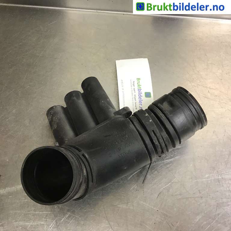 Luftslange innsug til VW Golf VII 2012-2017 (Fase 1)  (VOLKSWAGEN|04E 129 651 C|)