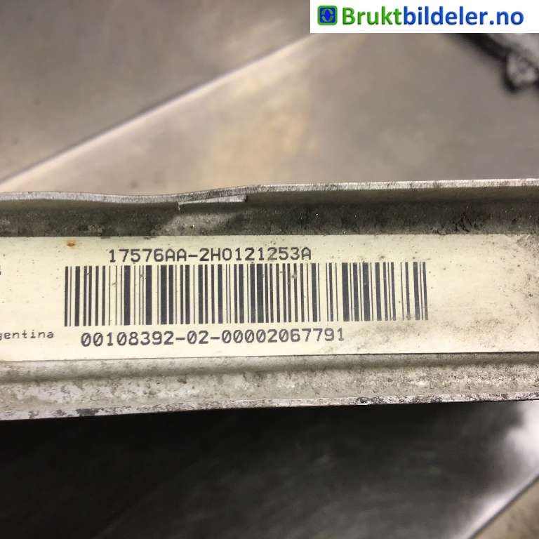 Radiator (manuell gir) til VW Amarok 2010-2016 (Type I, Fase 1)  (VOLKSWAGEN|2H0 121 253A|)