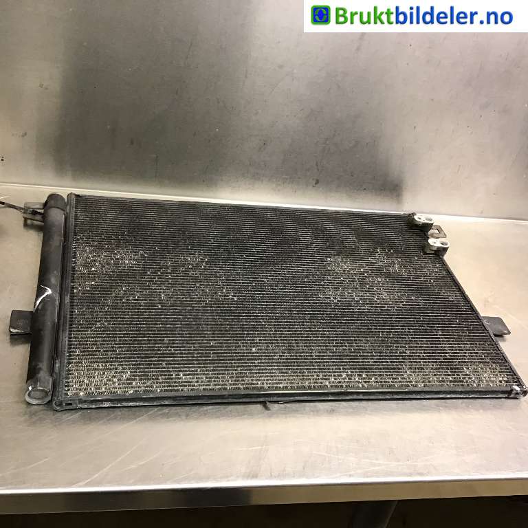 Aircondition radiator til VW Amarok, 2010-2016 (Type I, Fase 1)  (VOLKSWAGEN|2H0 820 411)