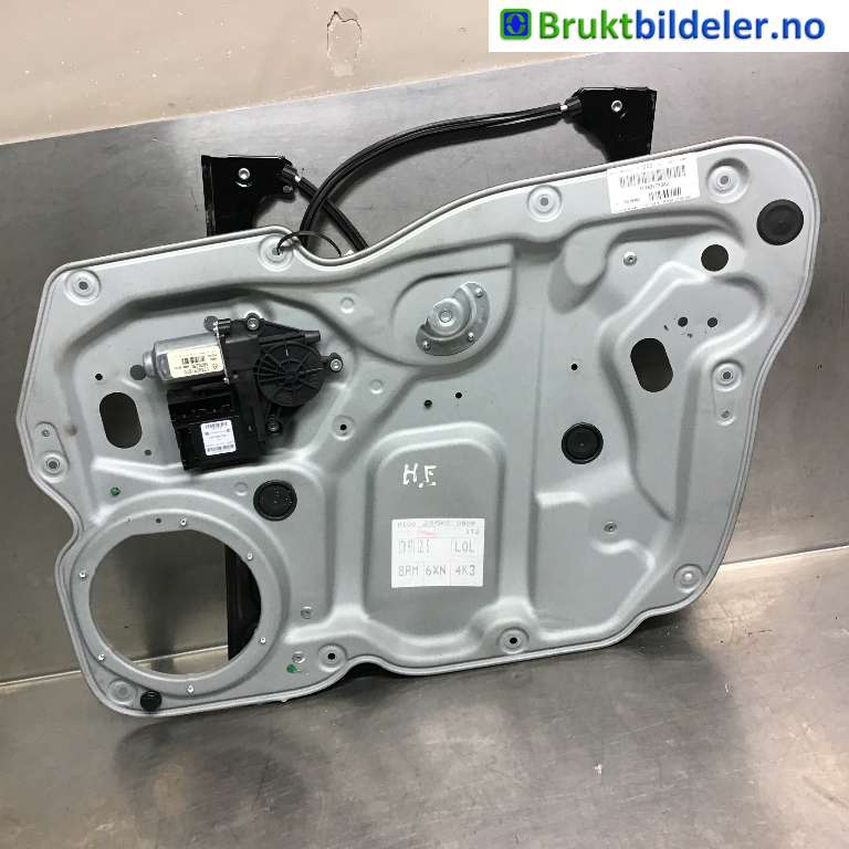 Ruteheis høyre foran til VW Touran 2007-2010 (Type I, Fase 2)  (VOLKSWAGEN|1T1 837 730 AJ|03218462|)