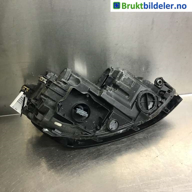 Frontlykt venstre halogen til VW e-Golf 2014-2017 (Fase 1)  (VOLKSWAGEN|5GE 941 035|90051014|5GE 941 773)