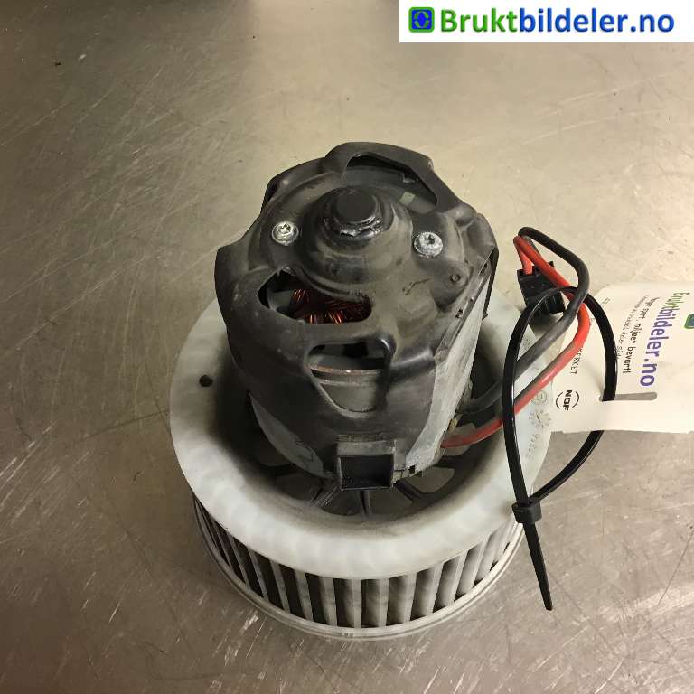Varmeapparat motor til BMW 5-Serie, 2010-2017 (F10/F11) (F10/F11) (BMW|64 11 9 242 607)