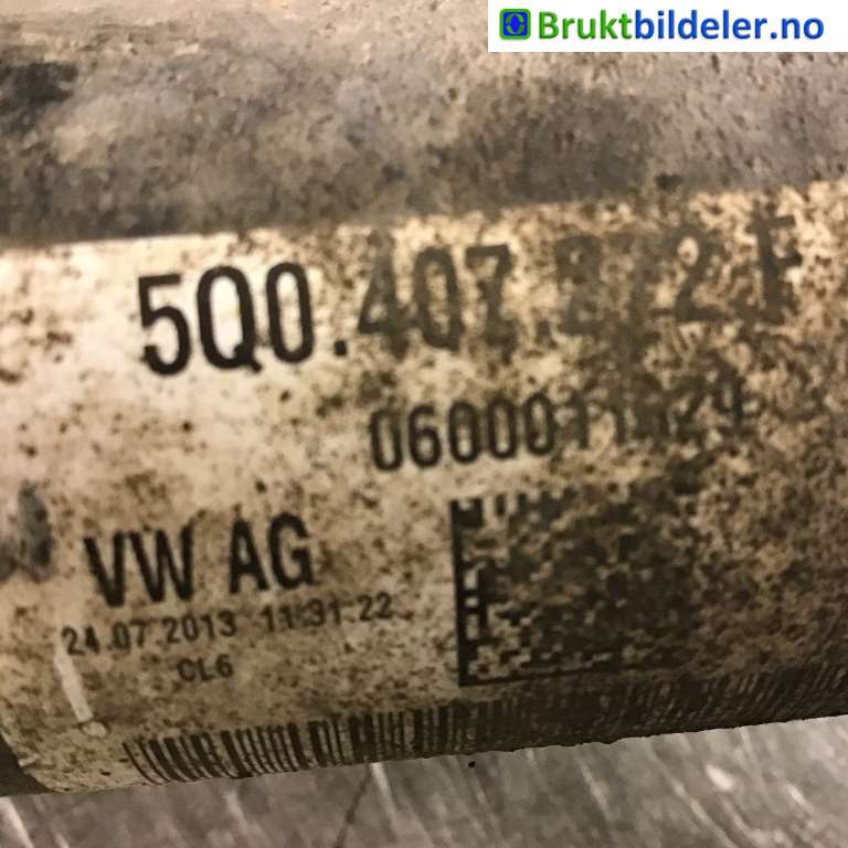 Drivaksel høyre foran til VW Golf VII 2012-2017 (Fase 1) (VOLKSWAGEN|5Q0 407 272 F|)