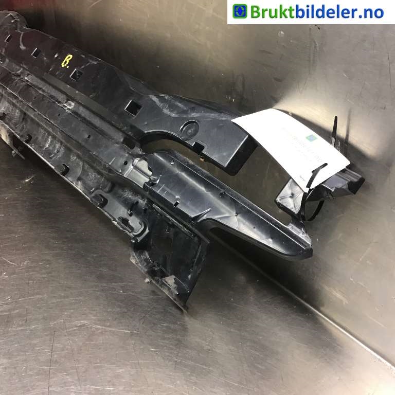 Karosseri bakpart til BMW 5-Serie 2010-2017 (F10/F11) (F10/F11) (BMW|51 12 8 053 584|)