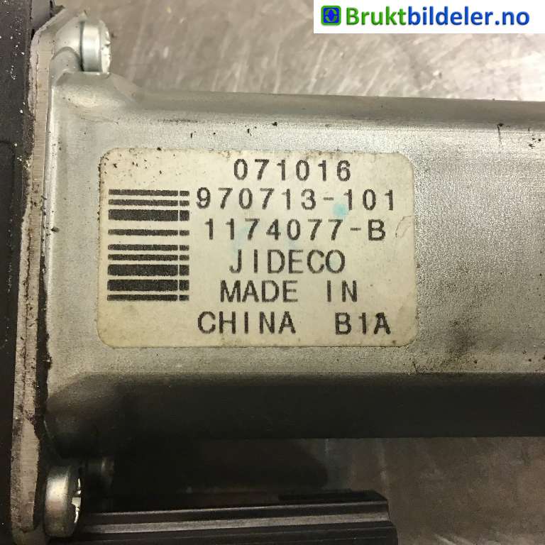 Ruteheis venstre foran til Volvo V70 2007-2013 (Type III, Fase 1)  (VOLVO|30699645|970713-101|)