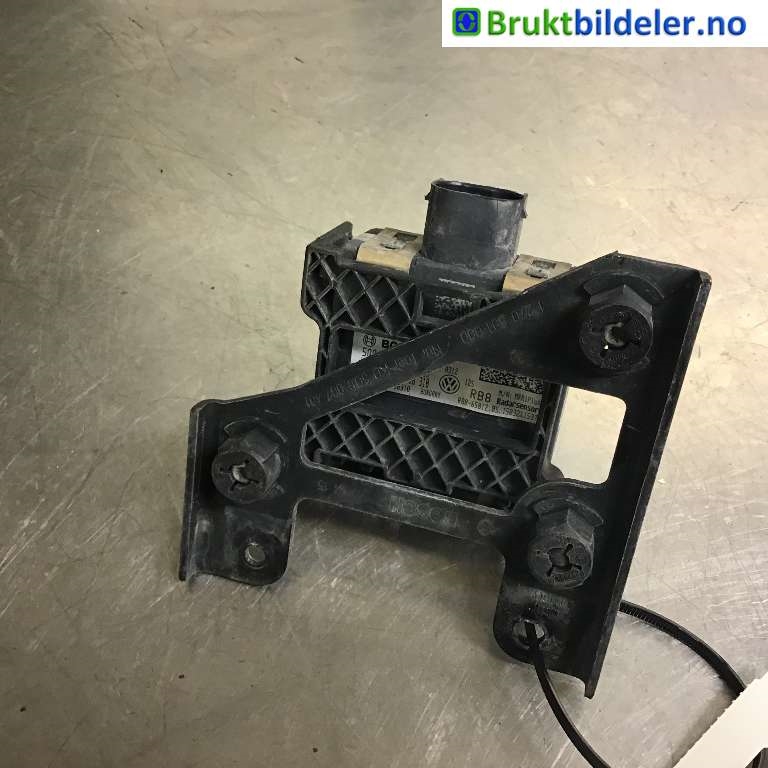 Sensor radar til VW e-Golf 2014-2017 (Fase 1)  (VOLKSWAGEN|5Q0 907 561 E|0 203 300 310|)